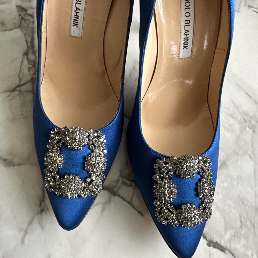 Manolo Blahnik Hangisi Blue Satin Heels with Crystal Buckle, Hangisi Pumps, 42.5 - Picture 3 of 16